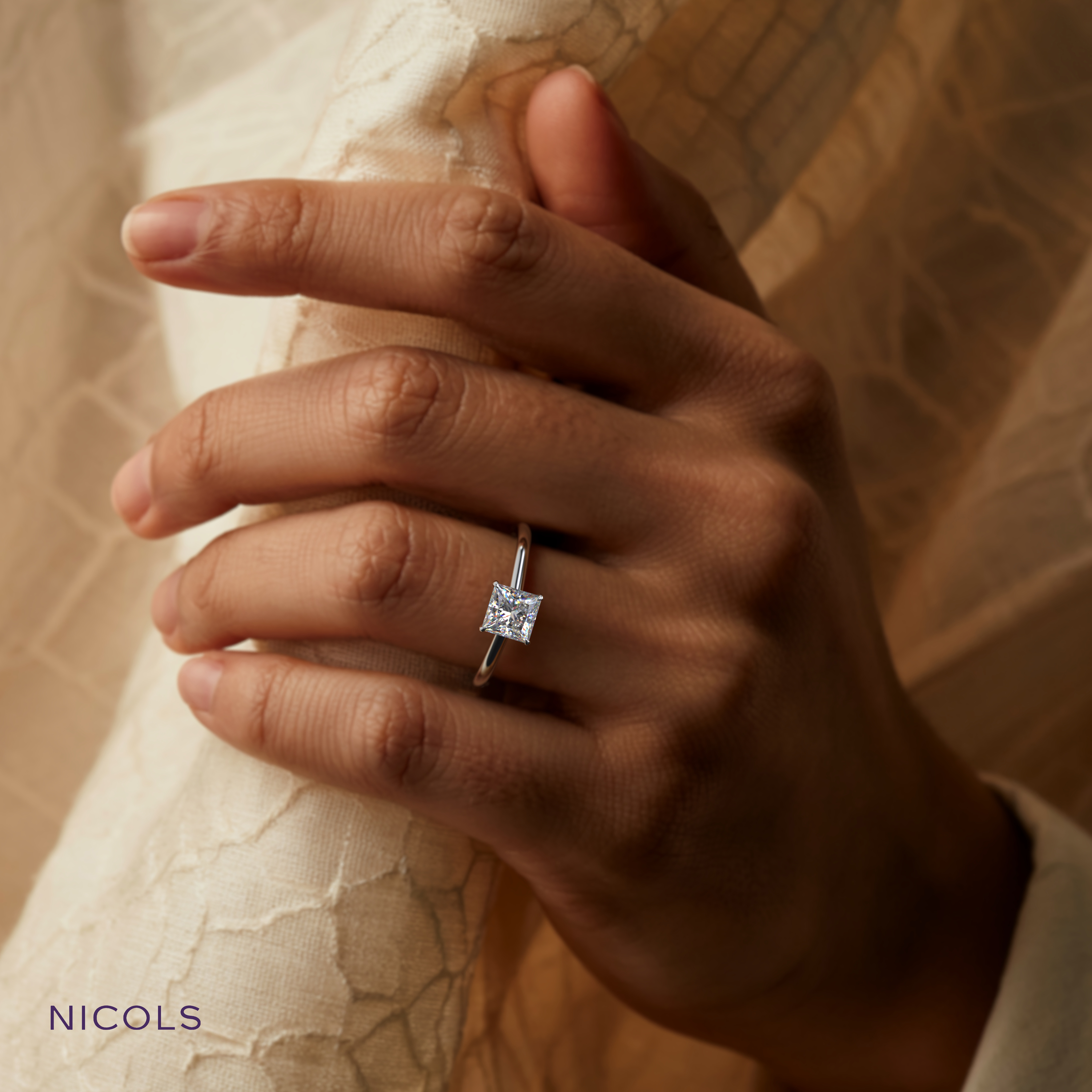 PT PLATINO Anillo de compromiso solitario estilo catedral para princesa diamante